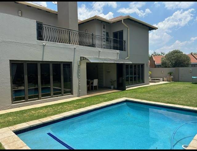 4 BEDROOM HOUSE FOR SALE IN GREENSTONE HILL
